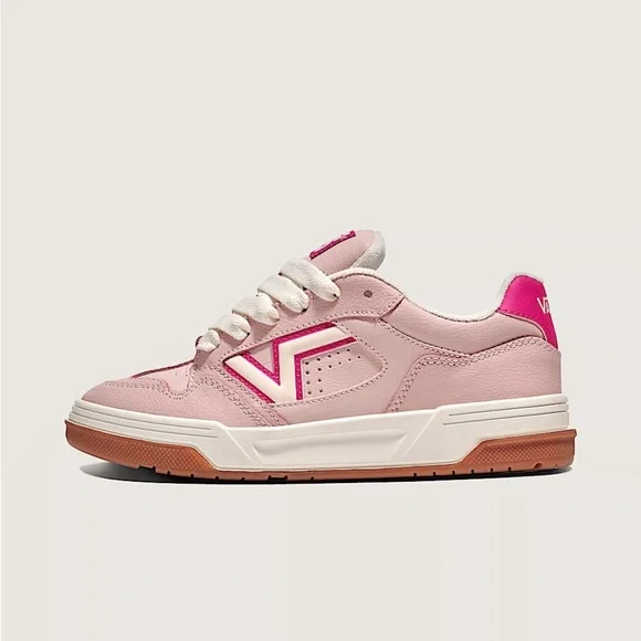 VANS UNISEX PINK AND WHITE SNEAKERS SIZE:
5 - men
6.5 - women - Picture 7 of 14